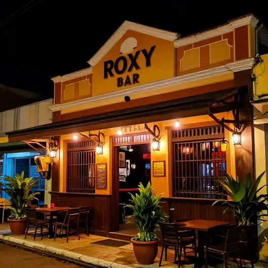 Roxy Bar: O Destino Perfeito para a Noite em Belém